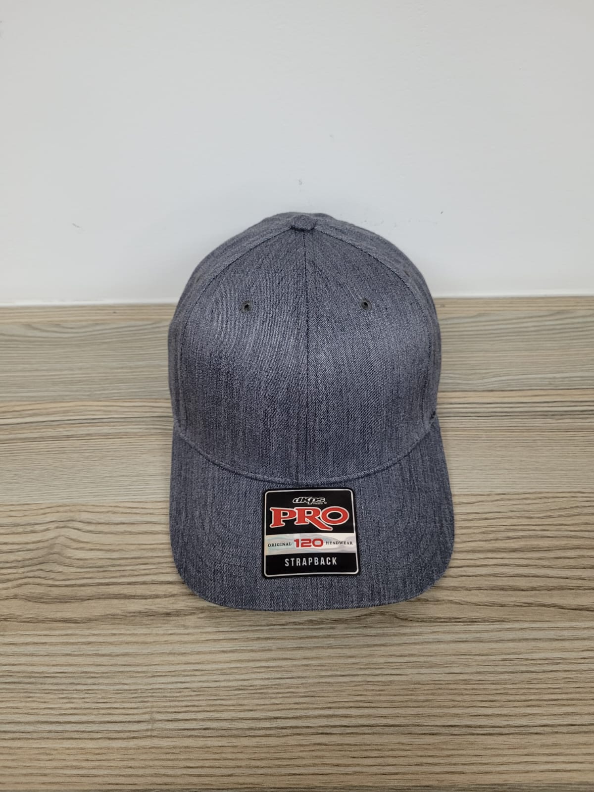 GORRA PRO 65% ALGODON 35% POLIESTER AJUSTE DE HEBILLA METALICA