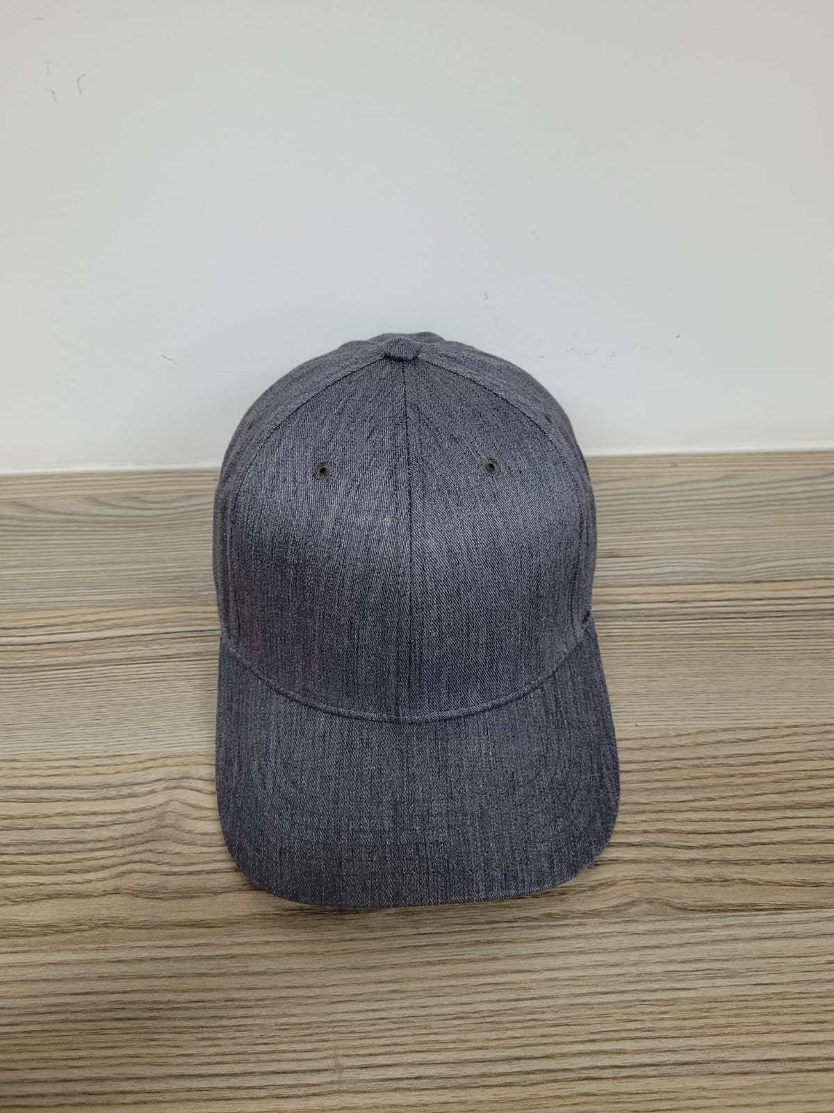 GORRA PRO 65% ALGODON 35% POLIESTER AJUSTE DE HEBILLA METALICA