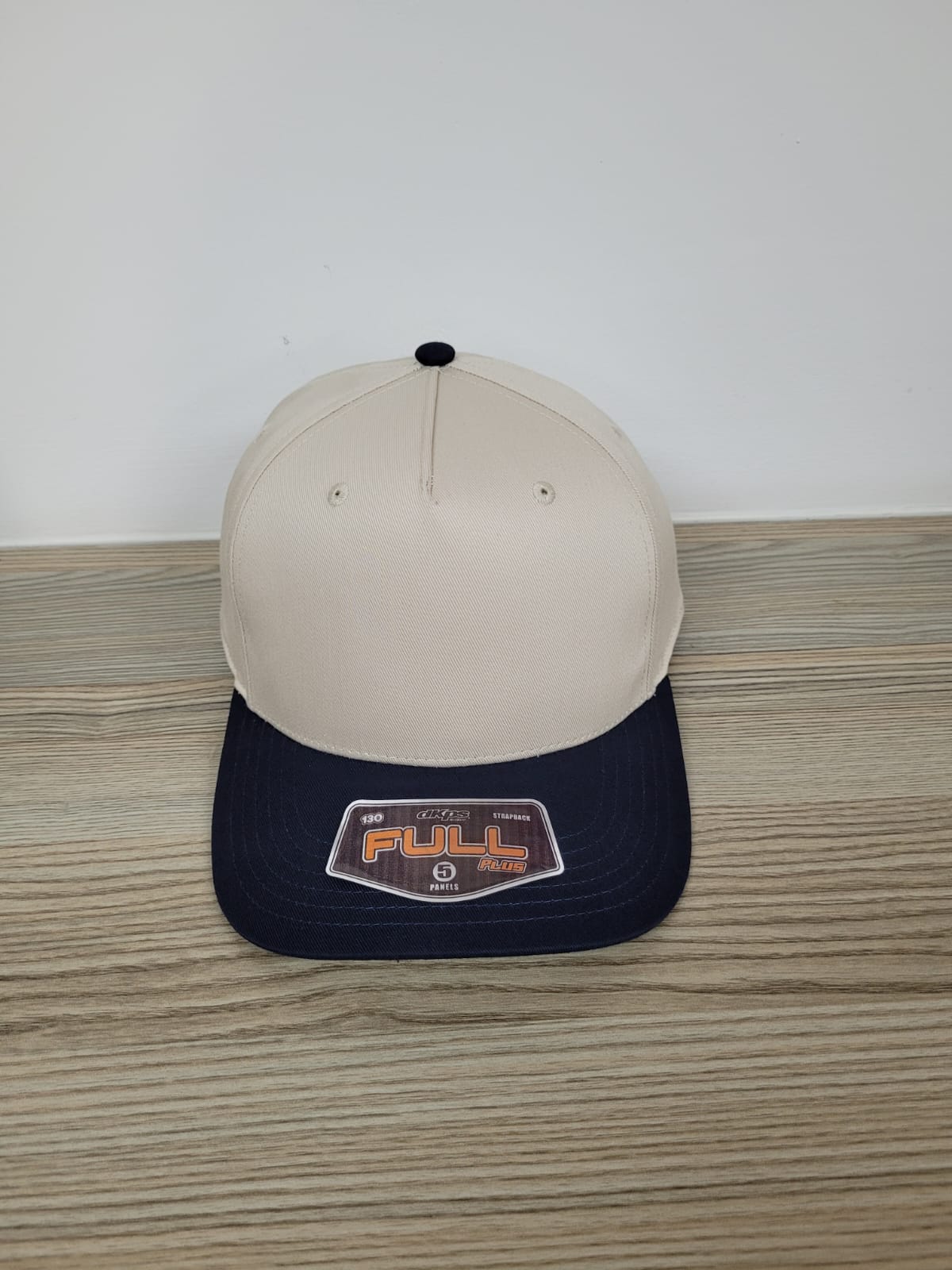 GORRA FULL PLUS 65% ALGODON 35% POLIESTER AJUSTE DE PLASTICO 5 GAJOS