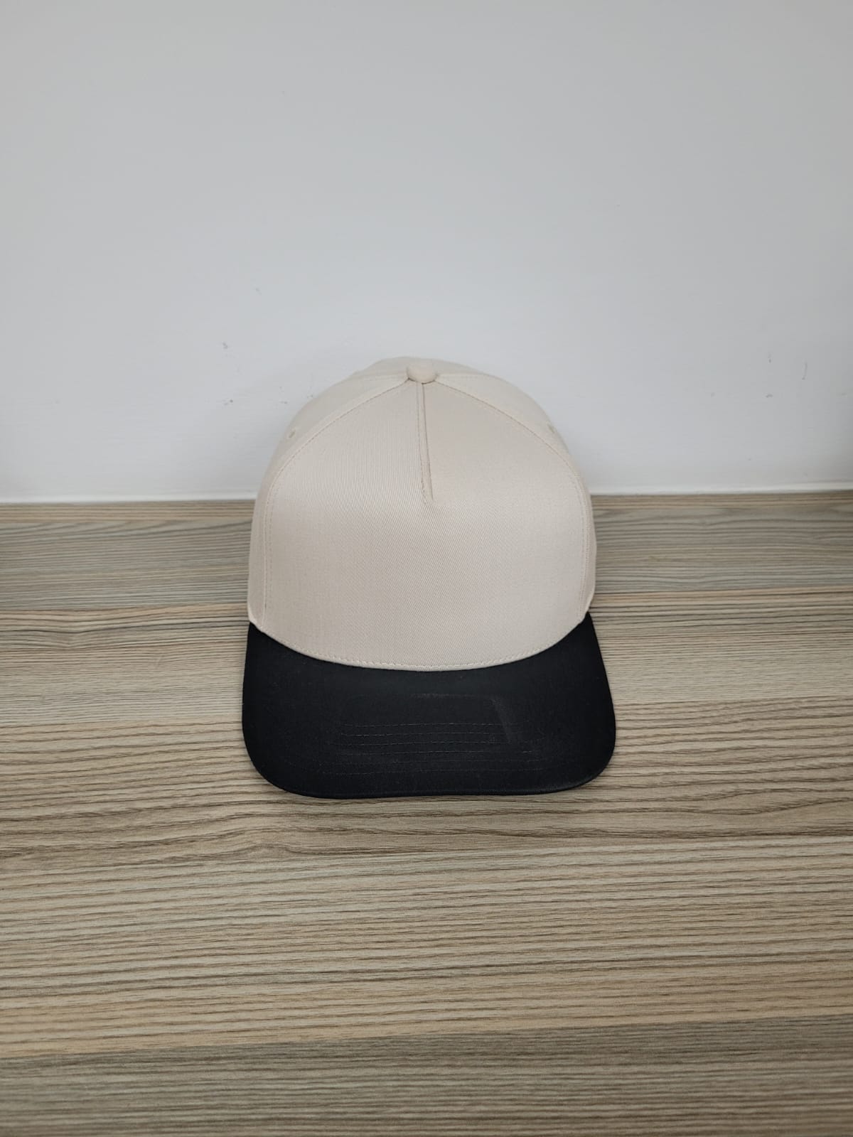 GORRA FULL PLUS 65% ALGODON 35% POLIESTER AJUSTE DE PLASTICO 5 GAJOS