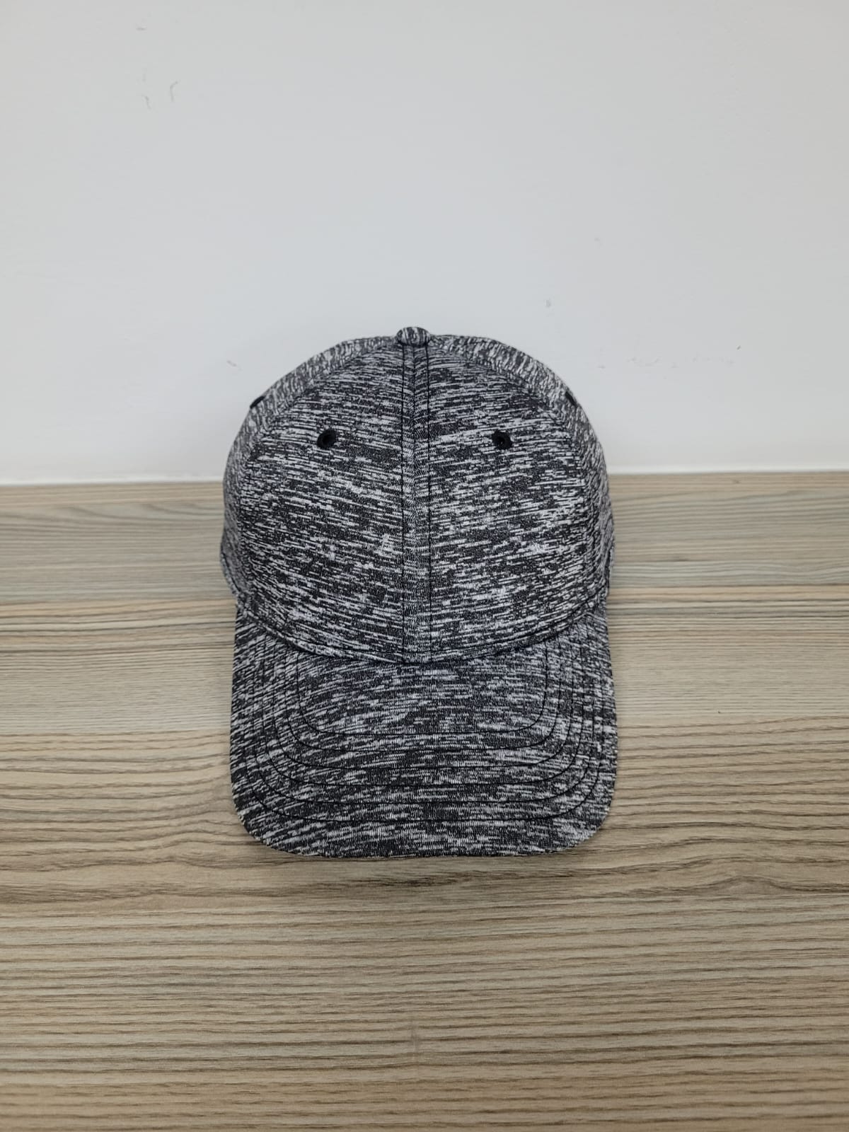 DKPS #220 GORRA JASPE POL 95% SPANDEX 5%. AJUSTE VELCRO