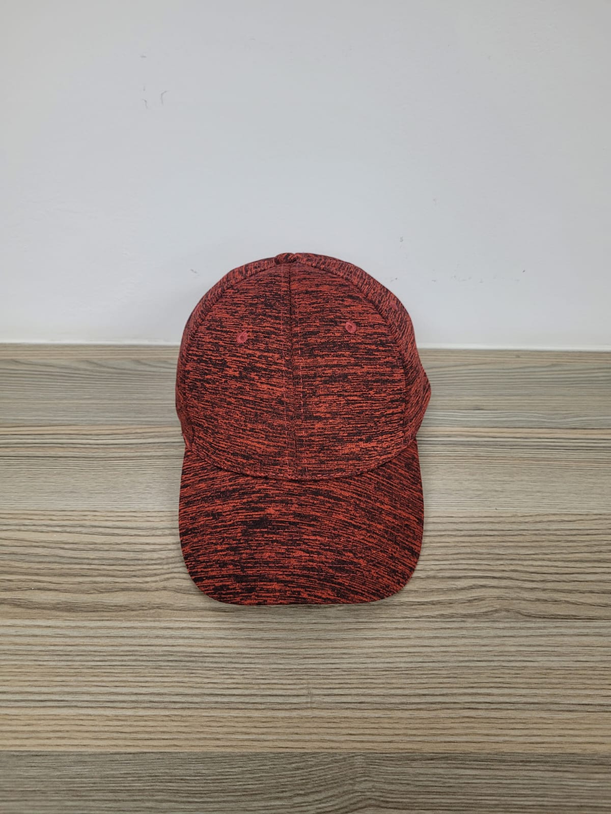 DKPS #220 GORRA JASPE POL 95% SPANDEX 5%. AJUSTE VELCRO