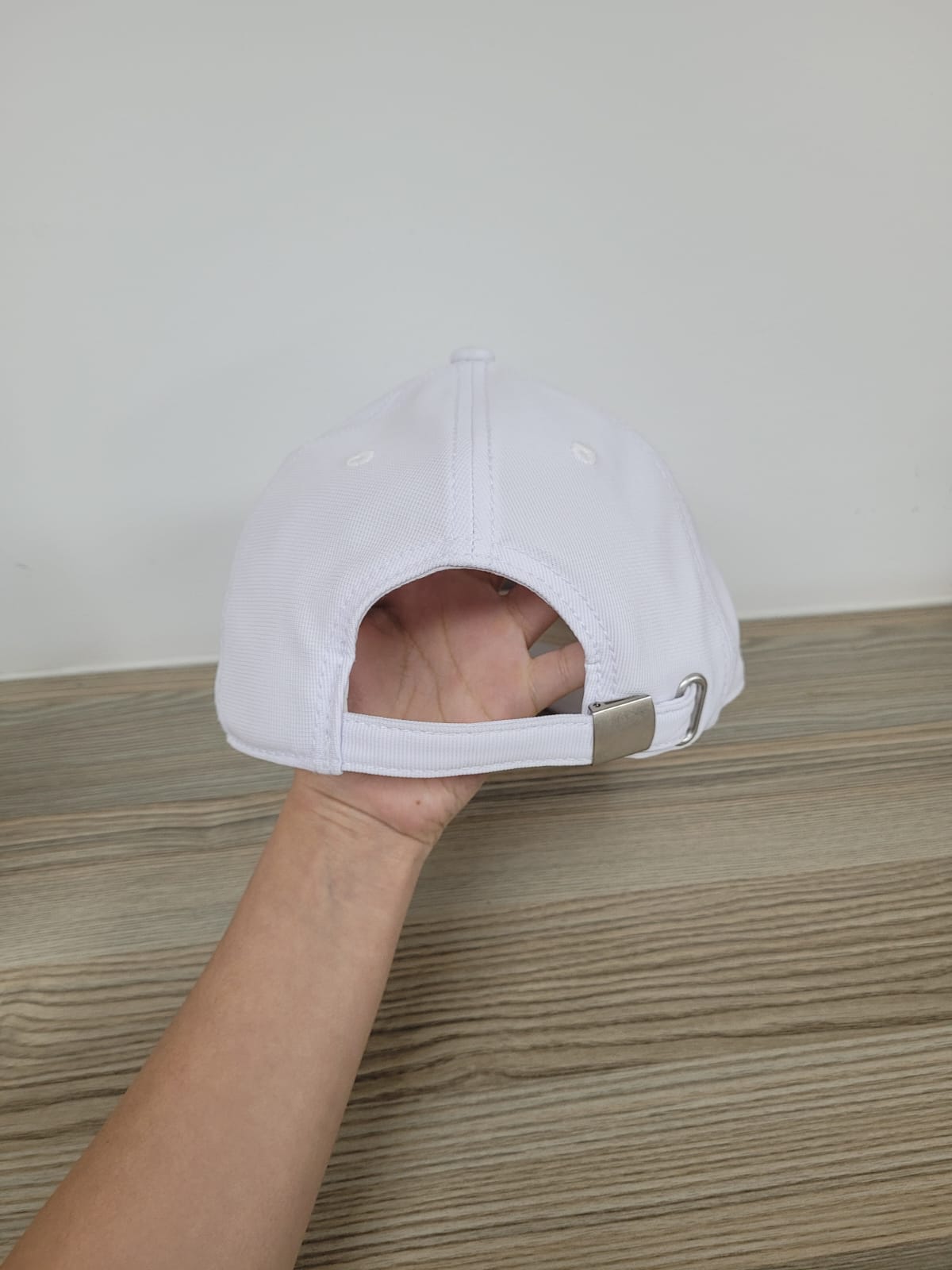 DKPS #245 GORRA CITY , POL 94% SPAN 6%, AJUSTE METALICO Y OJILLO METALICO