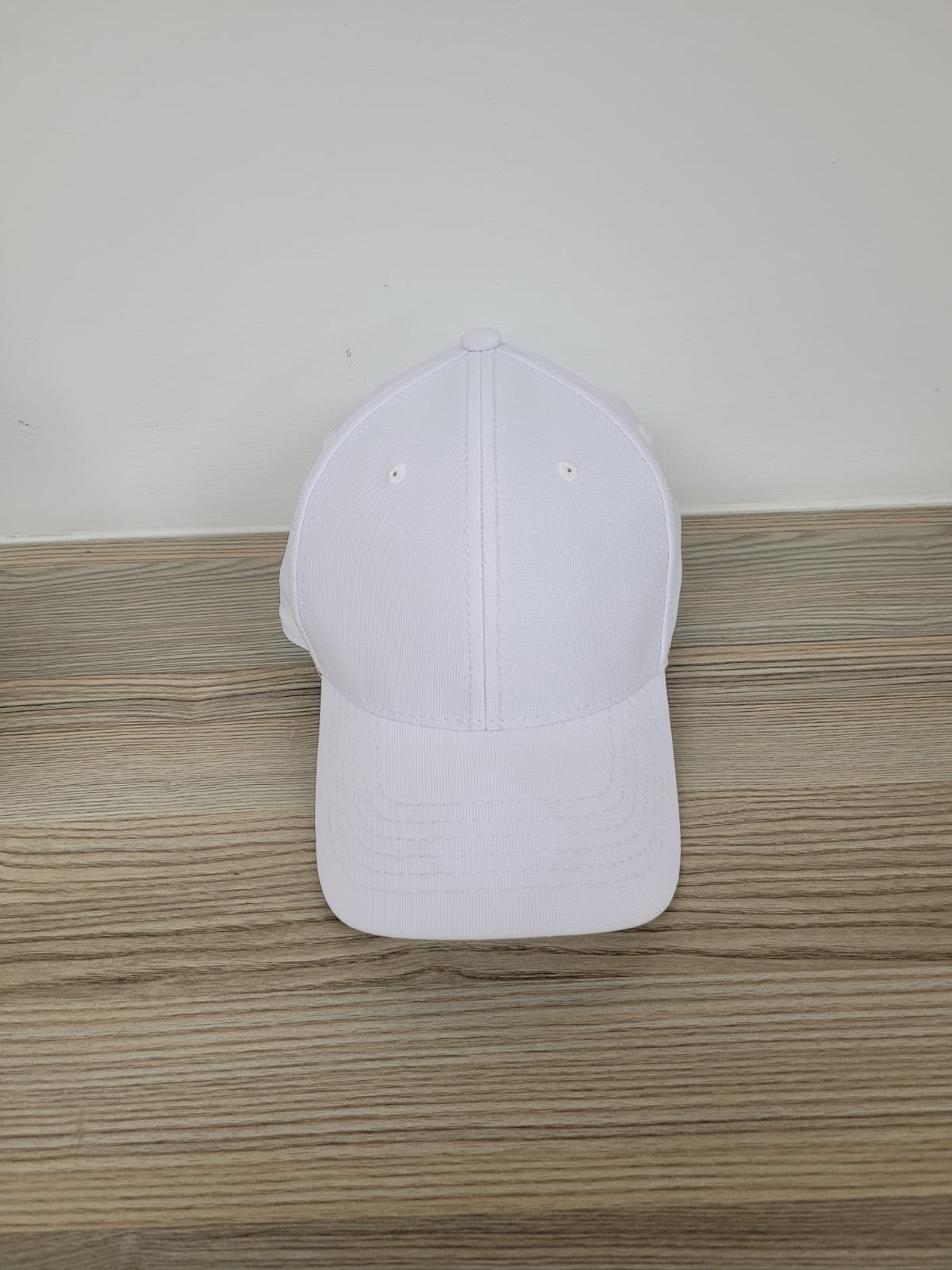 DKPS #245 GORRA CITY , POL 94% SPAN 6%, AJUSTE METALICO Y OJILLO METALICO