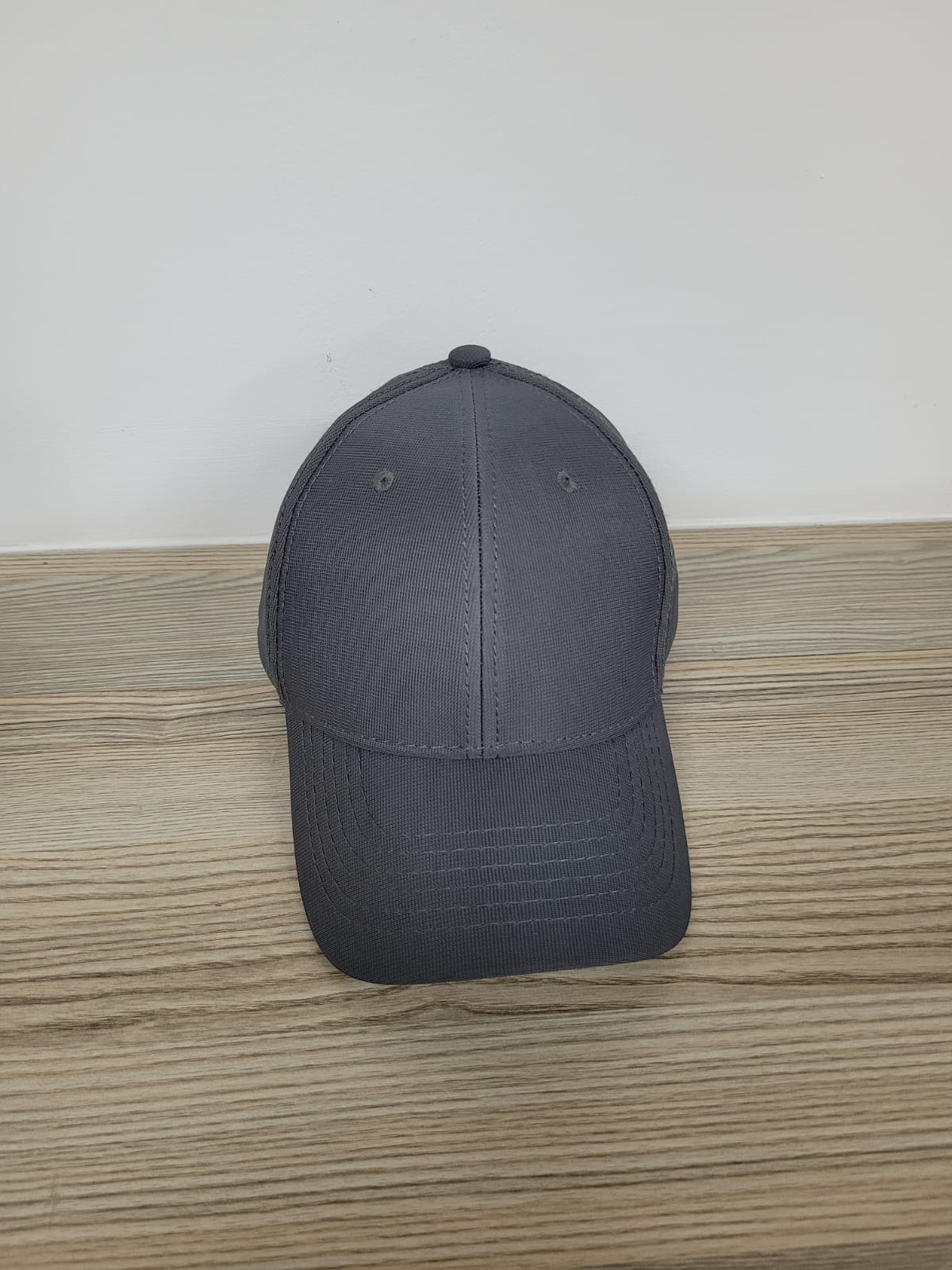 DKPS #245 GORRA CITY , POL 94% SPAN 6%, AJUSTE METALICO Y OJILLO METALICO