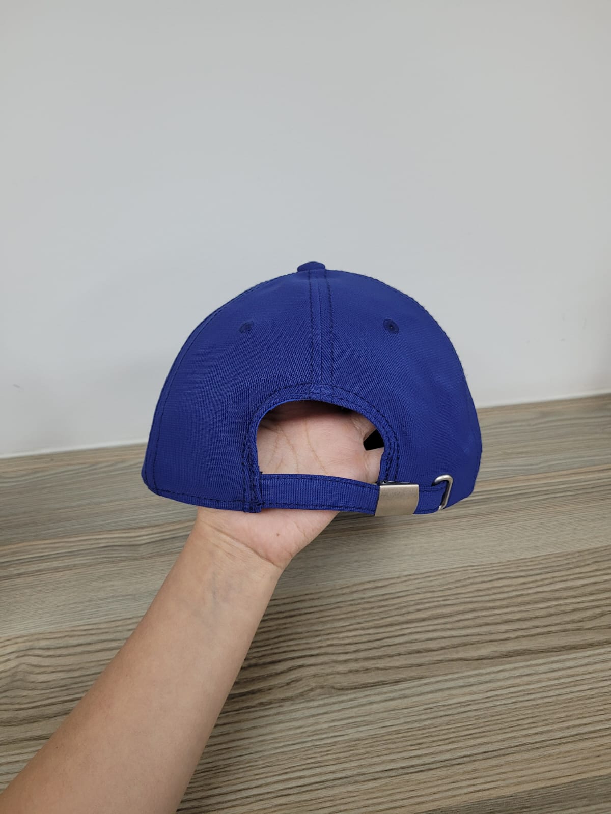 DKPS #245 GORRA CITY , POL 94% SPAN 6%, AJUSTE METALICO Y OJILLO METALICO