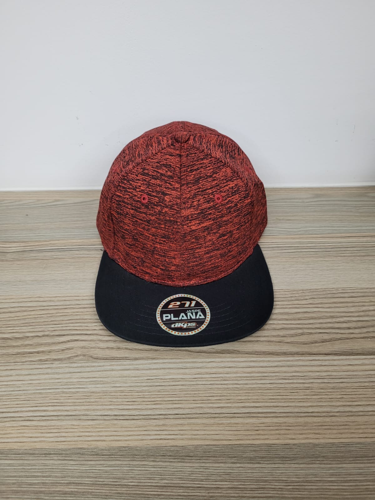 DKPS #271 GORRA PLANA JASPE POL 95% SPANDEX 5%.AJUSTE VELCRO
