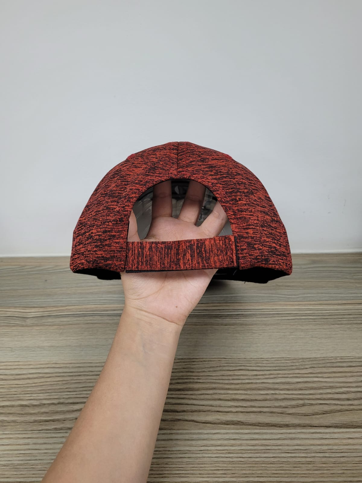 DKPS #271 GORRA PLANA JASPE POL 95% SPANDEX 5%.AJUSTE VELCRO