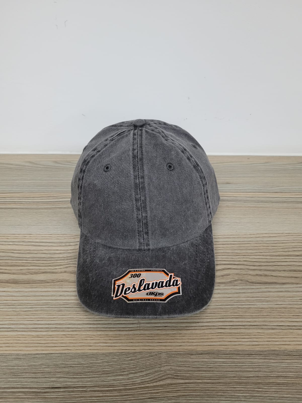 DKPS #300 GORRA DESLAVADA GAB PIGMENTADA 100% ALG. AJUSTE VELCRO