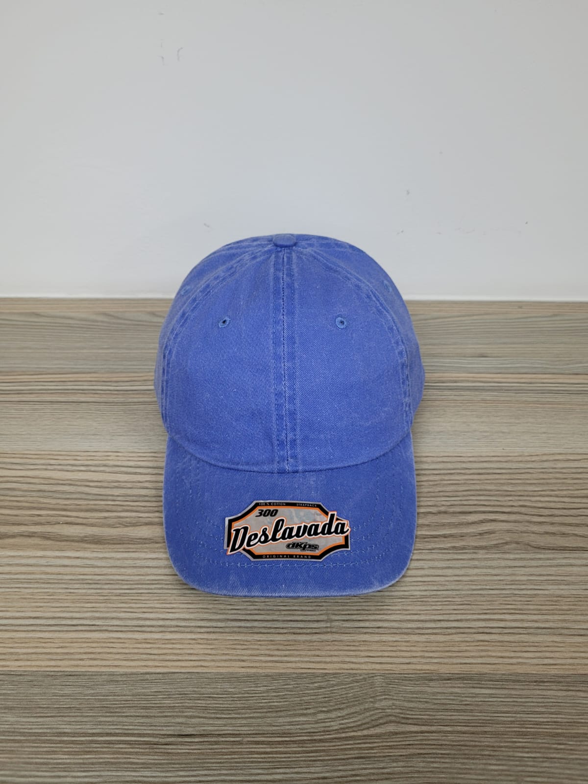 DKPS #300 GORRA DESLAVADA GAB PIGMENTADA 100% ALG. AJUSTE VELCRO