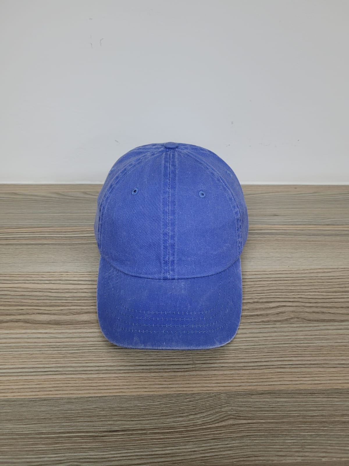 DKPS #300 GORRA DESLAVADA GAB PIGMENTADA 100% ALG. AJUSTE VELCRO