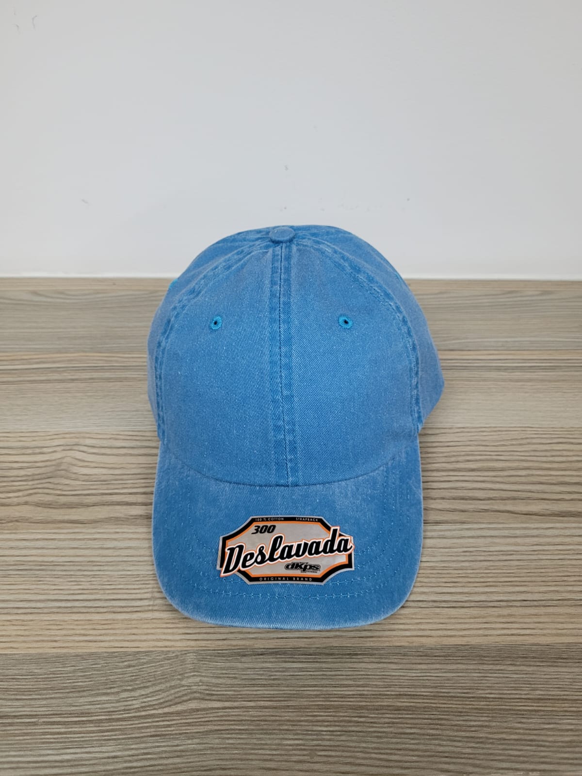 DKPS #300 GORRA DESLAVADA GAB PIGMENTADA 100% ALG. AJUSTE VELCRO