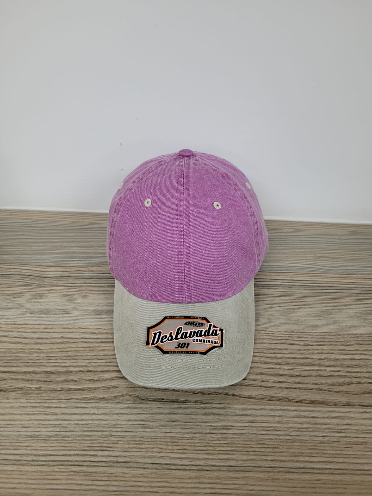 DKPS #301 GORRA DESLAVADA COMB GAB PIGMENTADA 100% ALG. AJUSTE VELCRO