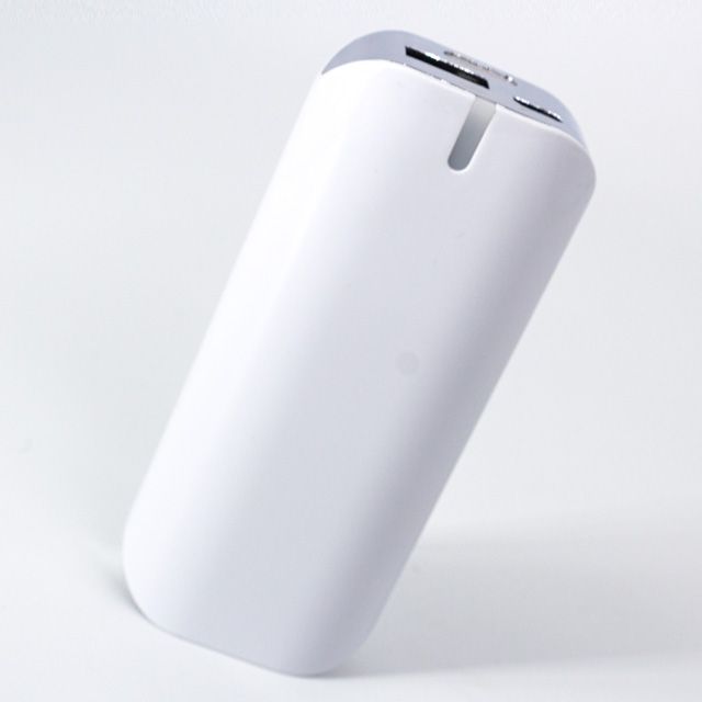 POWER BANK OVALADA DE 4,400 mAh