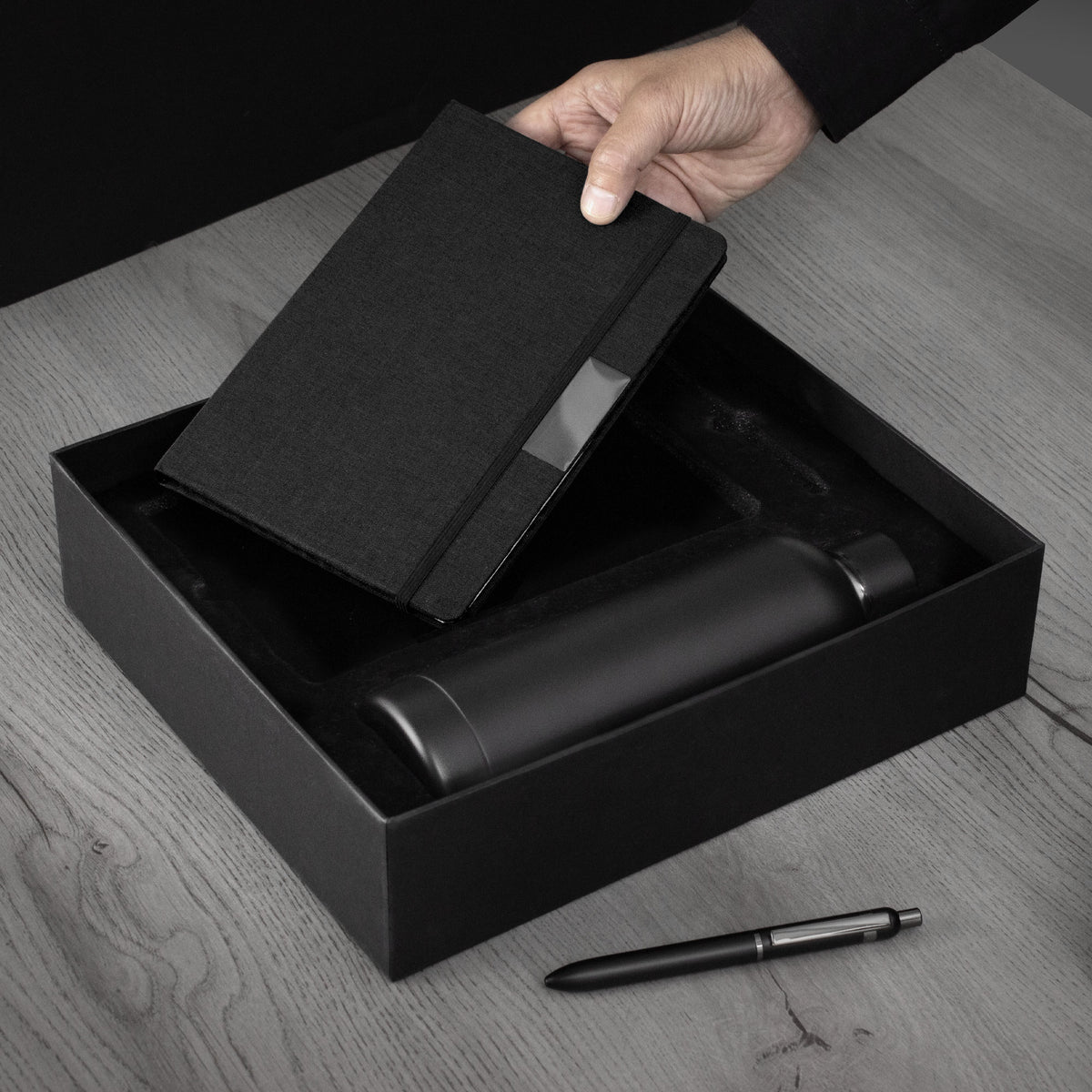 Set ejecutivo "DARK BOX"