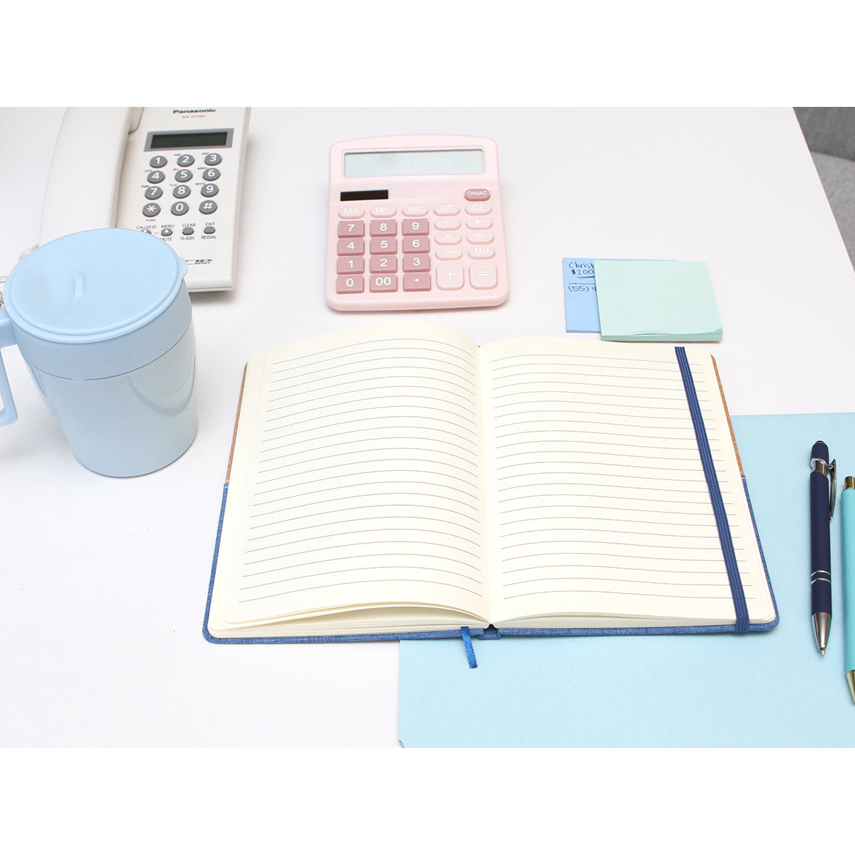 Libreta corcho bi tono.